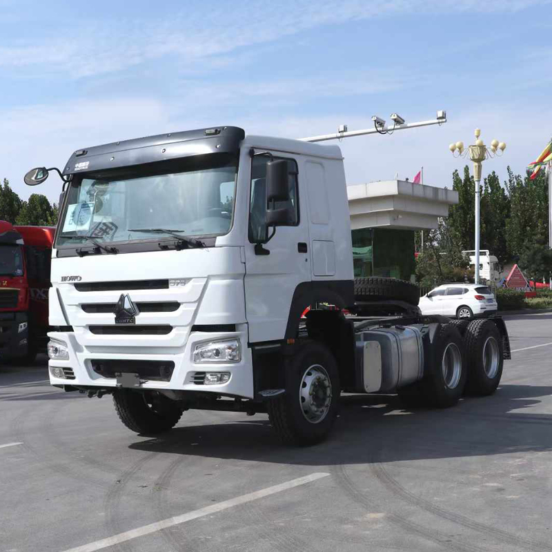 Sinotruk HOWO tractor truck for cargo and project logistics